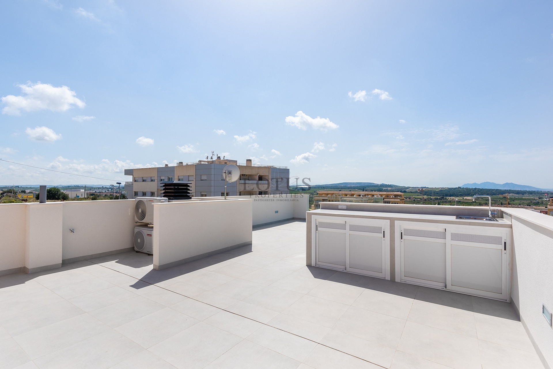 Nya Villor med pool i Benijofar - Lotus Properties