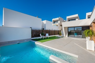 Newly build detached villas in La Herrada - Lotus Properties
