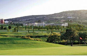 Beautiful new build villas in Alameda Golf - Lotus Properties