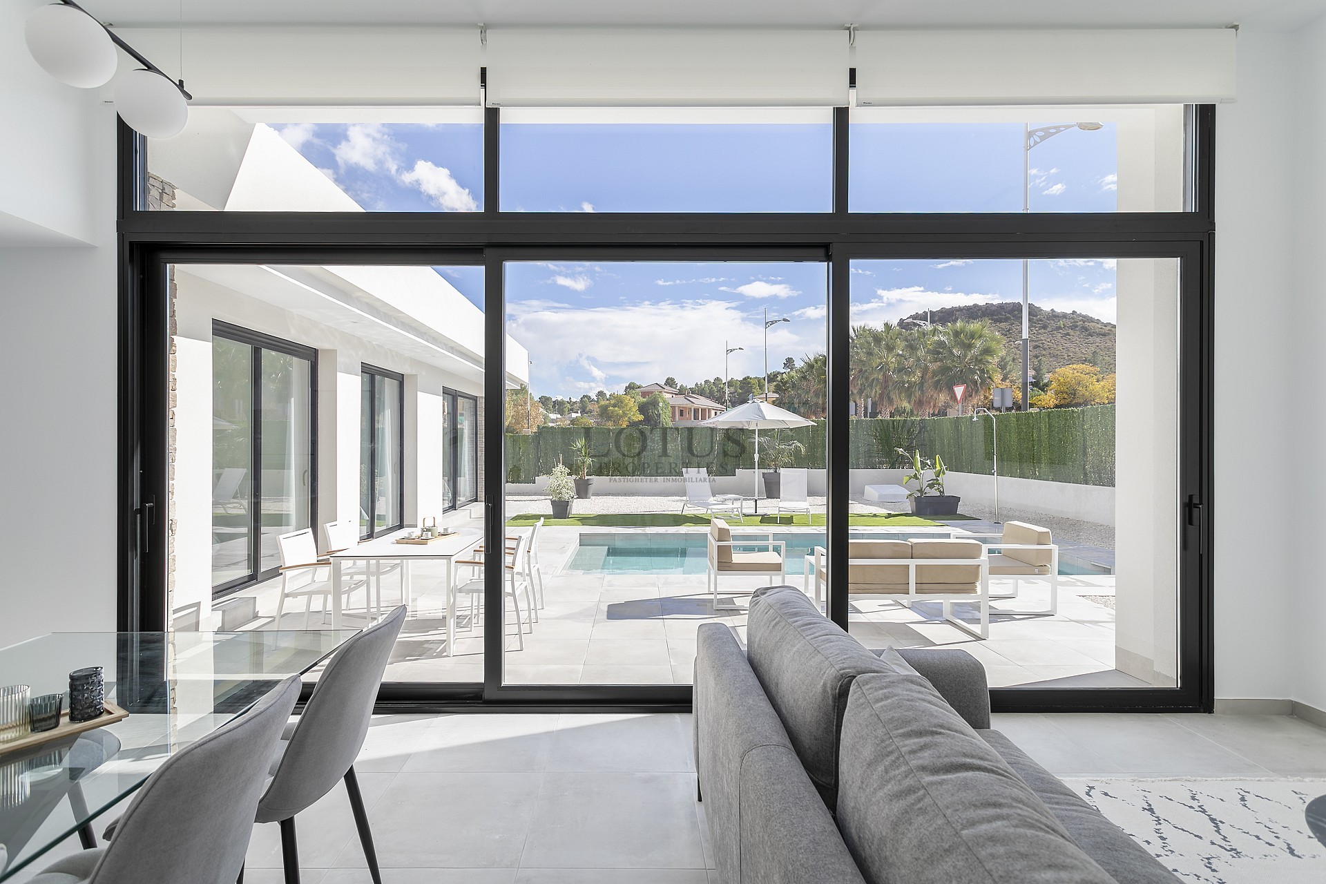 Nybyggda villor  - Lotus Properties