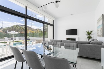 Nieuw gebouwde villa  - Lotus Properties