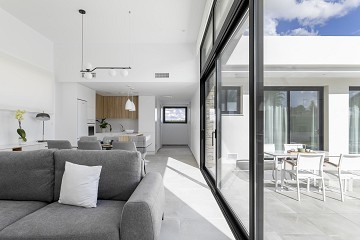 Nieuw gebouwde villa  - Lotus Properties
