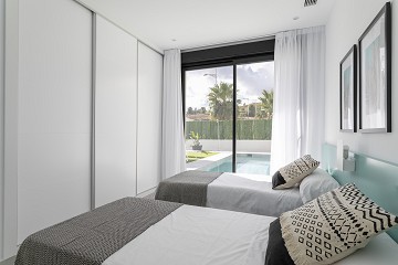 Nieuw gebouwde villa  - Lotus Properties
