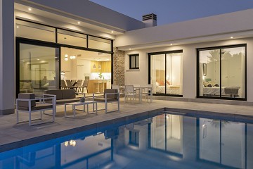 Nieuw gebouwde villa  - Lotus Properties