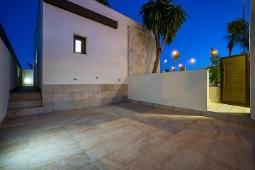 Luxe villa met prachtig uitzicht op de bergen in Ciudad Quesada - Lotus Properties