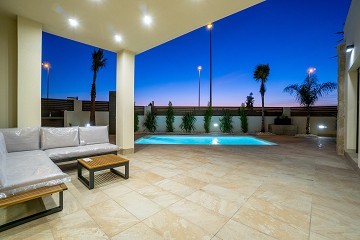 Luxe villa met prachtig uitzicht op de bergen in Ciudad Quesada - Lotus Properties