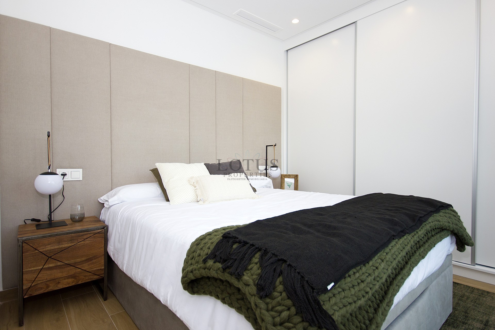 Medelhavsvillor i vackra Ciudad Quesada - Lotus Properties