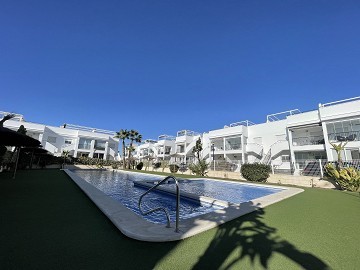 Planta orientada al sur en estado nuevo en Res. Vistabella - Aguas Nuevas - Lotus Properties