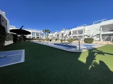 Planta orientada al sur en estado nuevo en Res. Vistabella - Aguas Nuevas - Lotus Properties