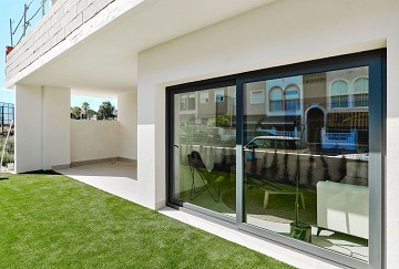 Ny Medelhavs resort 300 m till havet - Torrevieja - Lotus Properties