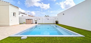 FANTASTIC RENOVATED DETACHED VILLA IN SAN LUIS - TORREVIEJA - Lotus Properties