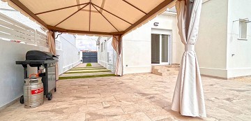 FANTASTIC RENOVATED DETACHED VILLA IN SAN LUIS - TORREVIEJA - Lotus Properties