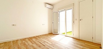 FANTASTIC RENOVATED DETACHED VILLA IN SAN LUIS - TORREVIEJA - Lotus Properties