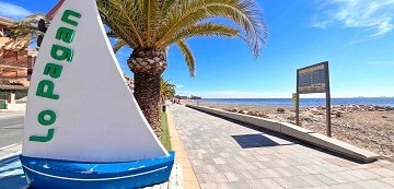MODERN ENPLANSVILLA MED 3 SOVRUM PÅ GÅNGAVSTÅND TILL STRANDEN - Lotus Properties