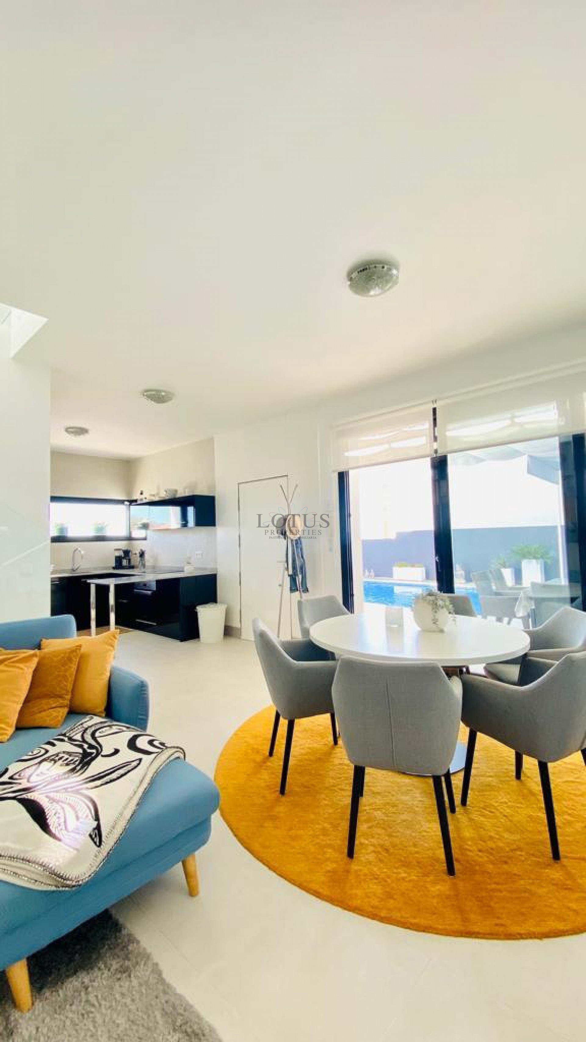 Detached villa with private saltwater heated pool in Ciudad Quesada - Lotus Properties