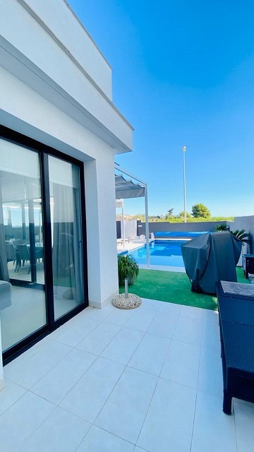 Vrijstaande villa in Ciudad Quesada - Doorverkoop - Lotus Properties