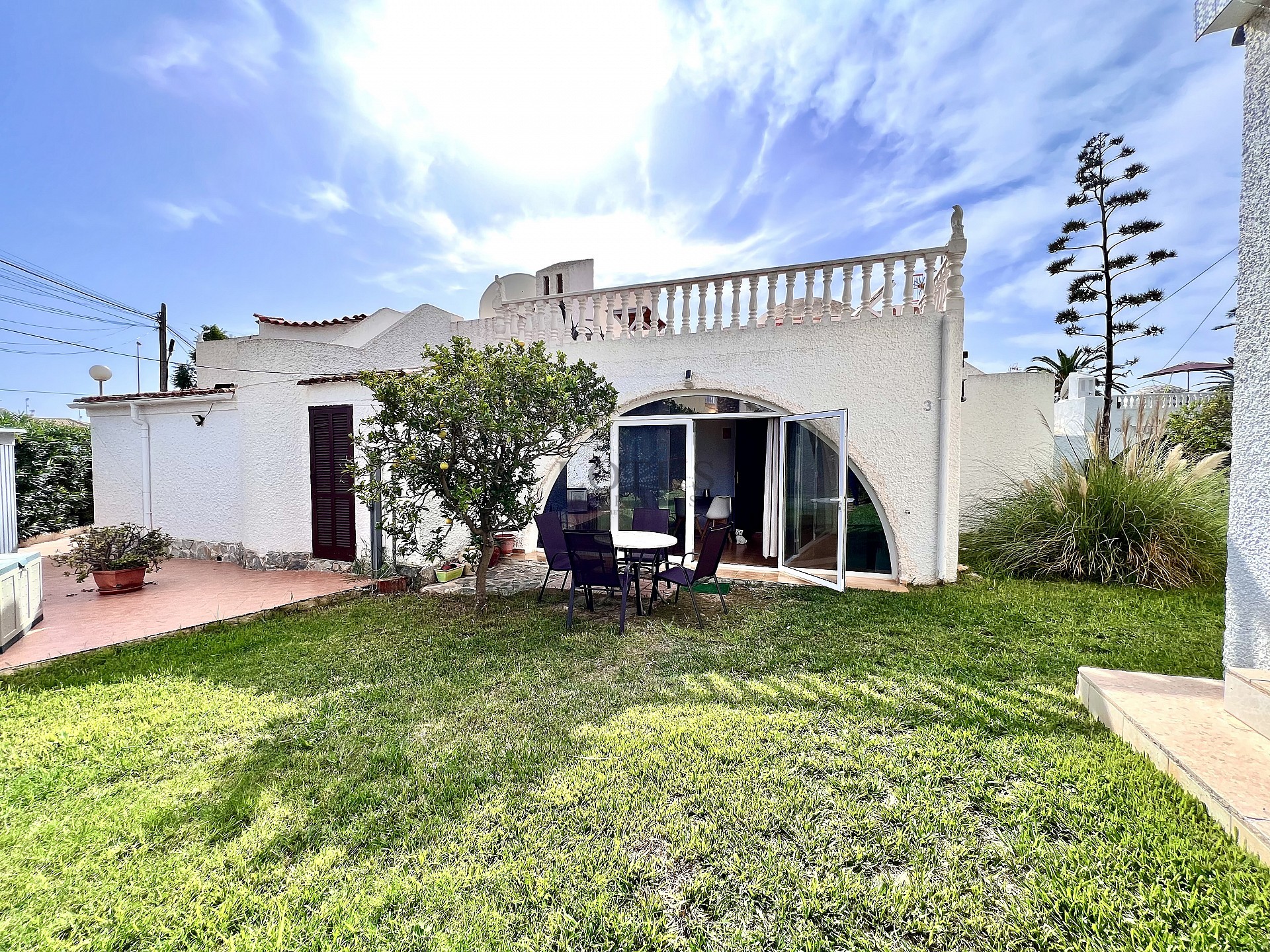 Gerenoveerd gelijkvloers huis in La Florida - Lotus Properties