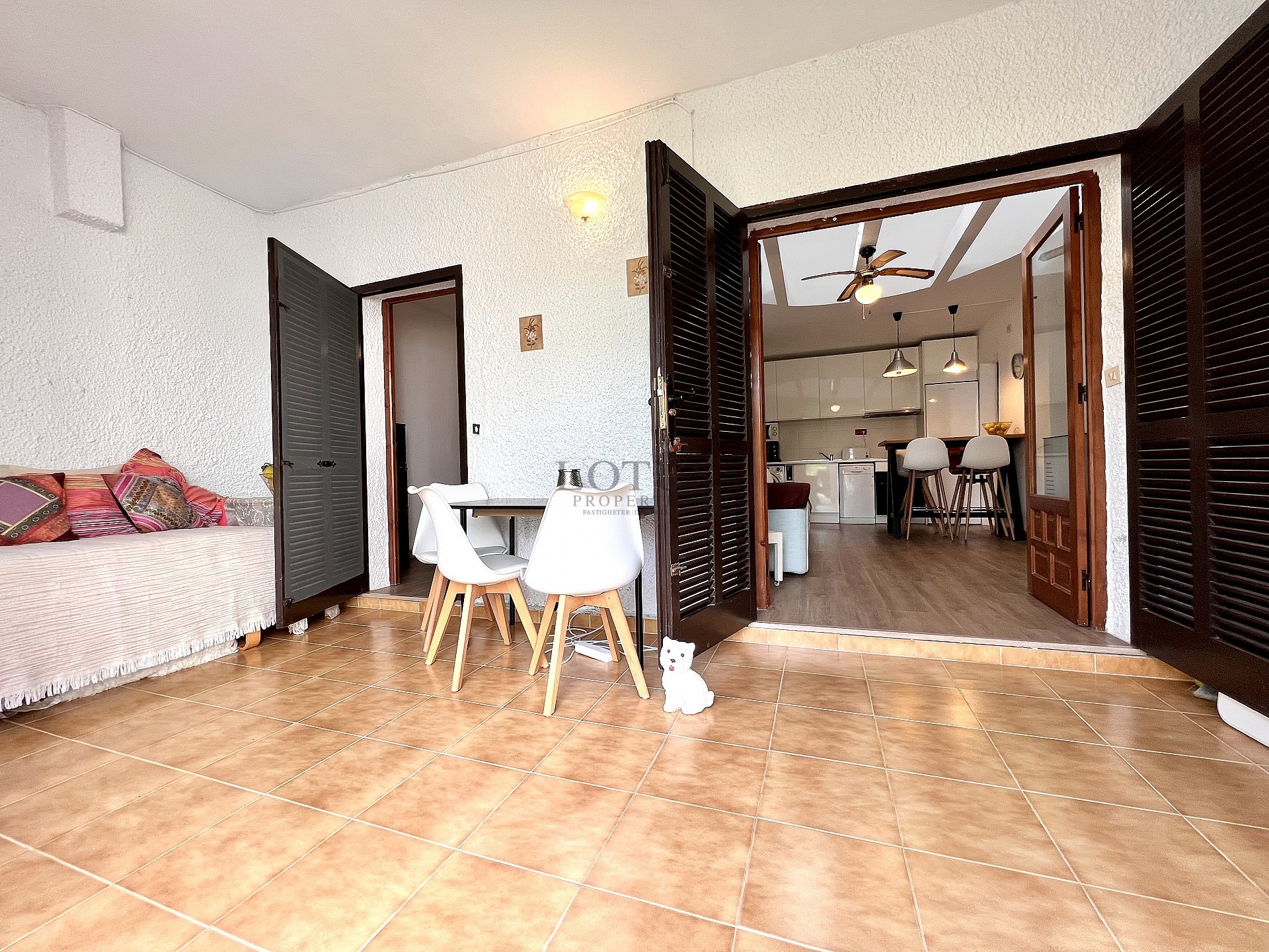 Gerenoveerd gelijkvloers huis in La Florida - Lotus Properties