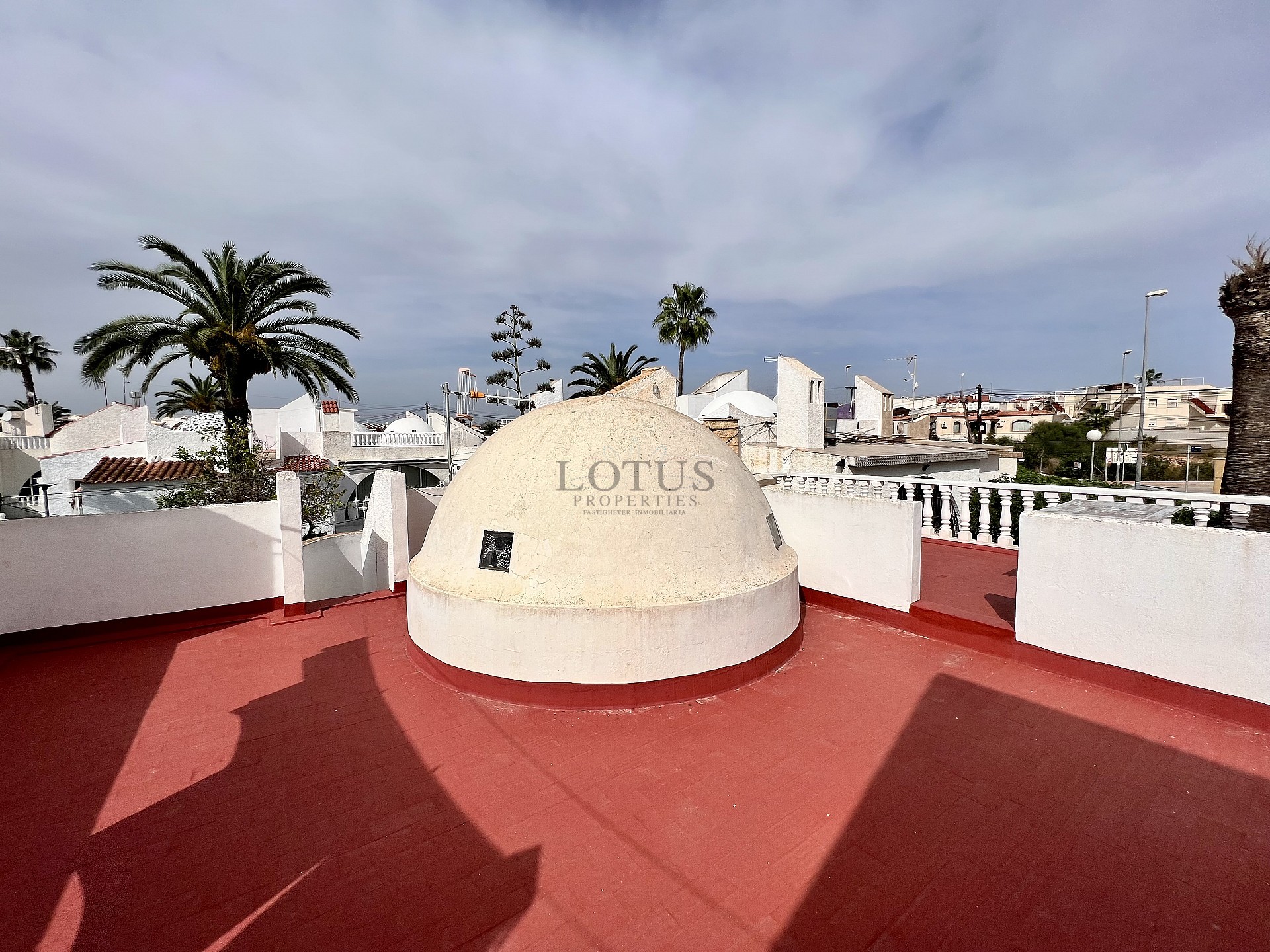 Gerenoveerd gelijkvloers huis in La Florida - Lotus Properties