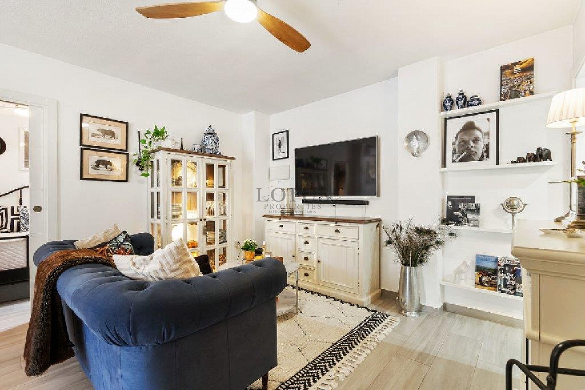 Супер красивый отремонтированный таунхаус в Урбе. Доня Инес с террасой на крыше и садом - Lotus Properties