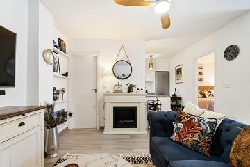 Super mooie gerenoveerde tussenwoning in Urb. Doňa Inės met dakterras en tuin - Lotus Properties