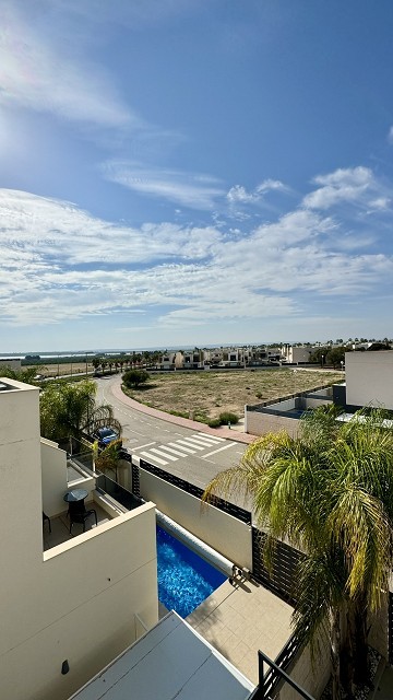 Mooie moderne villa met 3 slaapkamers en 3 badkamers in Ciudad Quesada - Lotus Properties