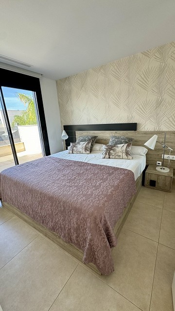 Mooie moderne villa met 3 slaapkamers en 3 badkamers in Ciudad Quesada - Lotus Properties