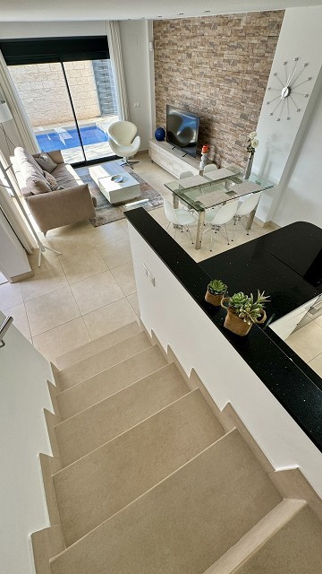 Mooie moderne villa met 3 slaapkamers en 3 badkamers in Ciudad Quesada - Lotus Properties