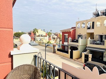 Topfloor in gewilde Urb. Altos de la Bahia XI met dakterras en zeezicht! - Lotus Properties