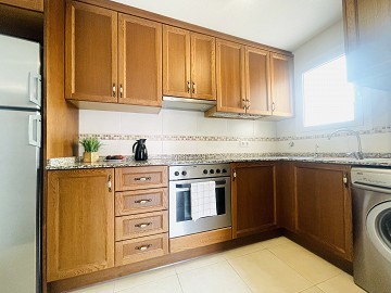 Topfloor in gewilde Urb. Altos de la Bahia XI met dakterras en zeezicht! - Lotus Properties