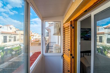 Charmant herenhuis in El Chaparral met zwembad en patio's - Lotus Properties