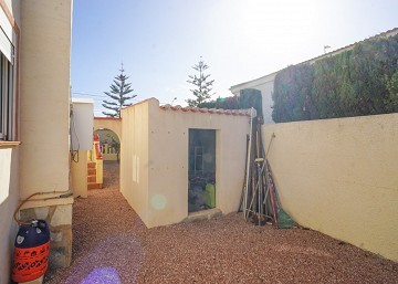 Prachtige villa met 3 slaapkamers en privézwembad in San Luis - Lotus Properties