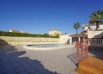 Prachtige villa met 3 slaapkamers en privézwembad in San Luis - Lotus Properties