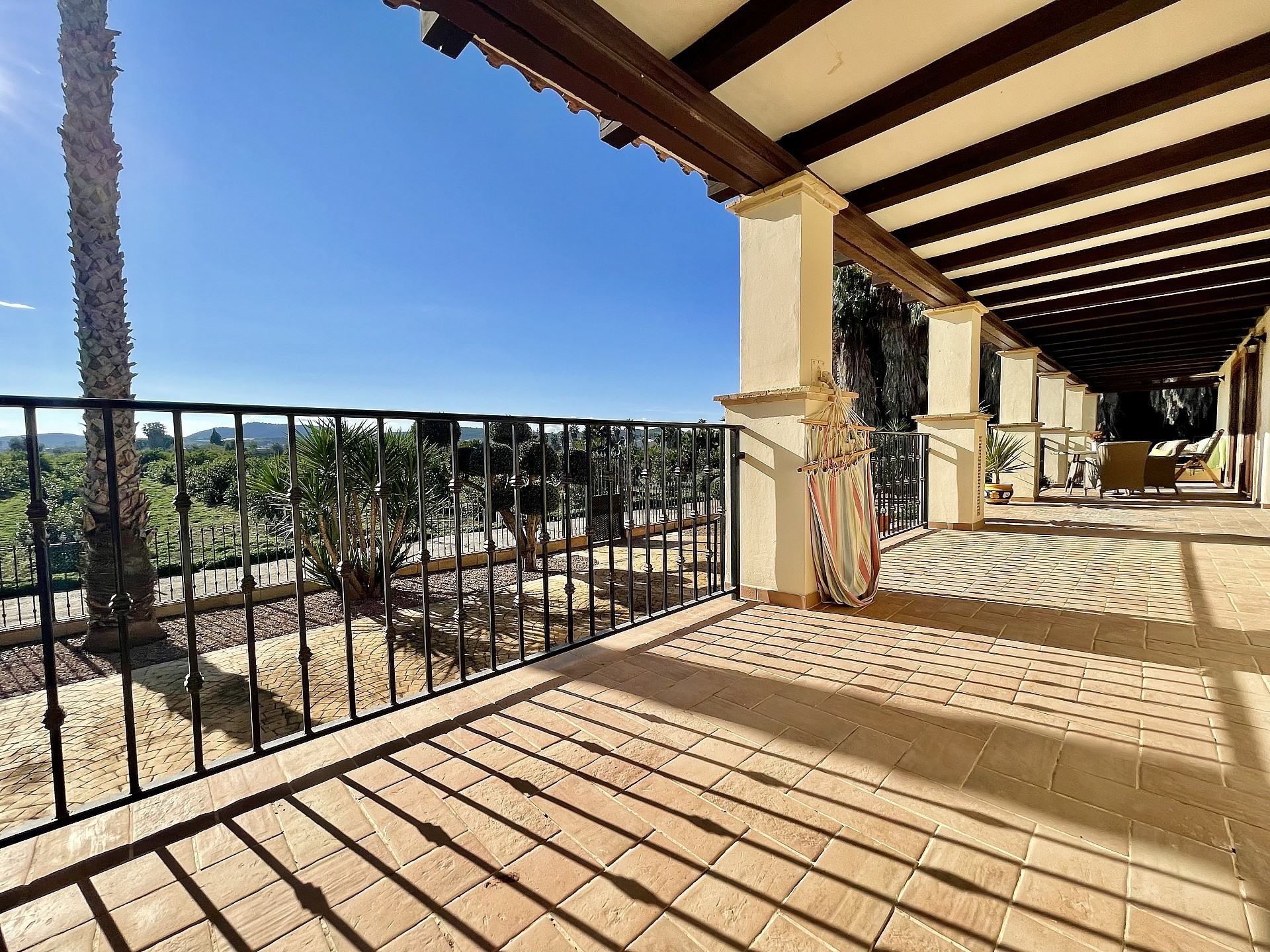 Spectaculair gerenoveerd herenhuis in Orihuela met 4 slaapkamers! - Lotus Properties