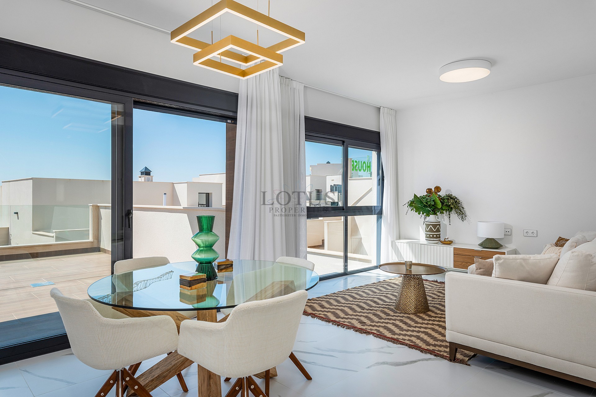 4 ROOMS BUNGALOW IN  A FANTASTIC AREA, RESIDENCIAL BELLAVISTA - Lotus Properties