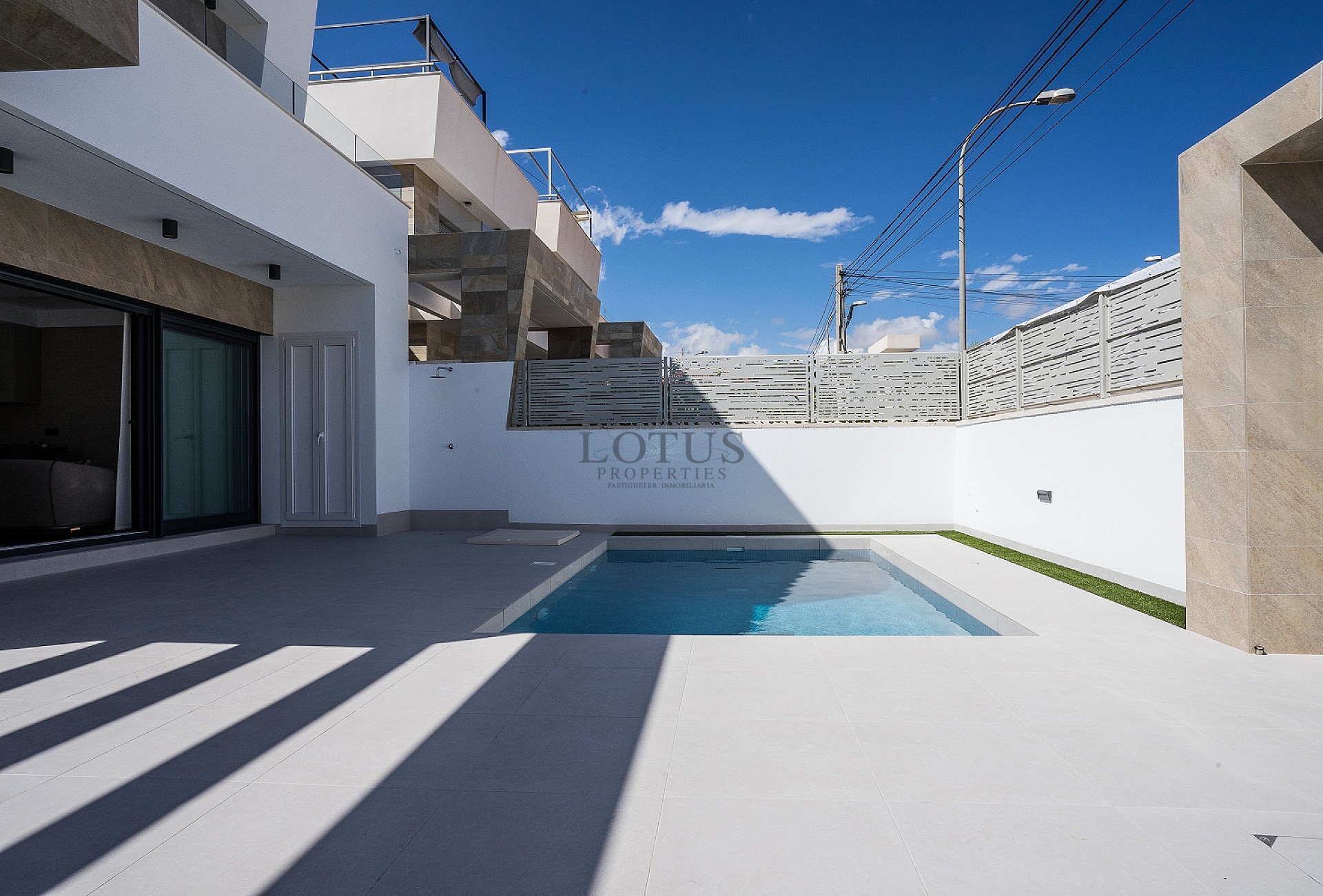 Last villa in Villamartin area - Lotus Properties