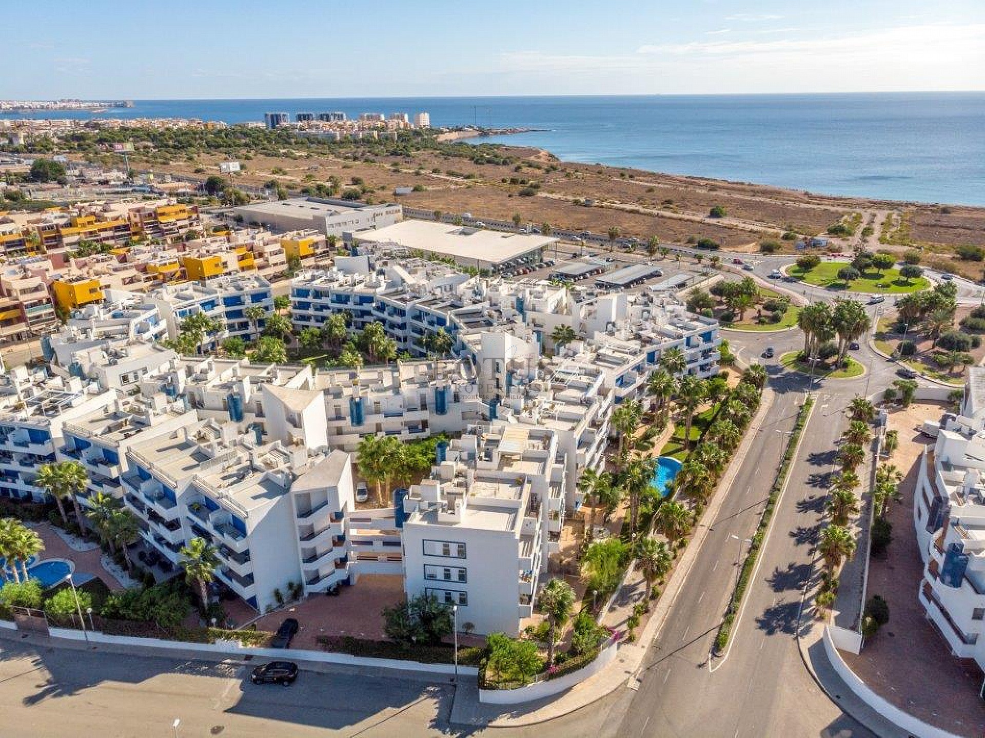 Apartamento super lindo en Res popular. La Calma con 4 piscinas en Playa Flamenca - Lotus Properties