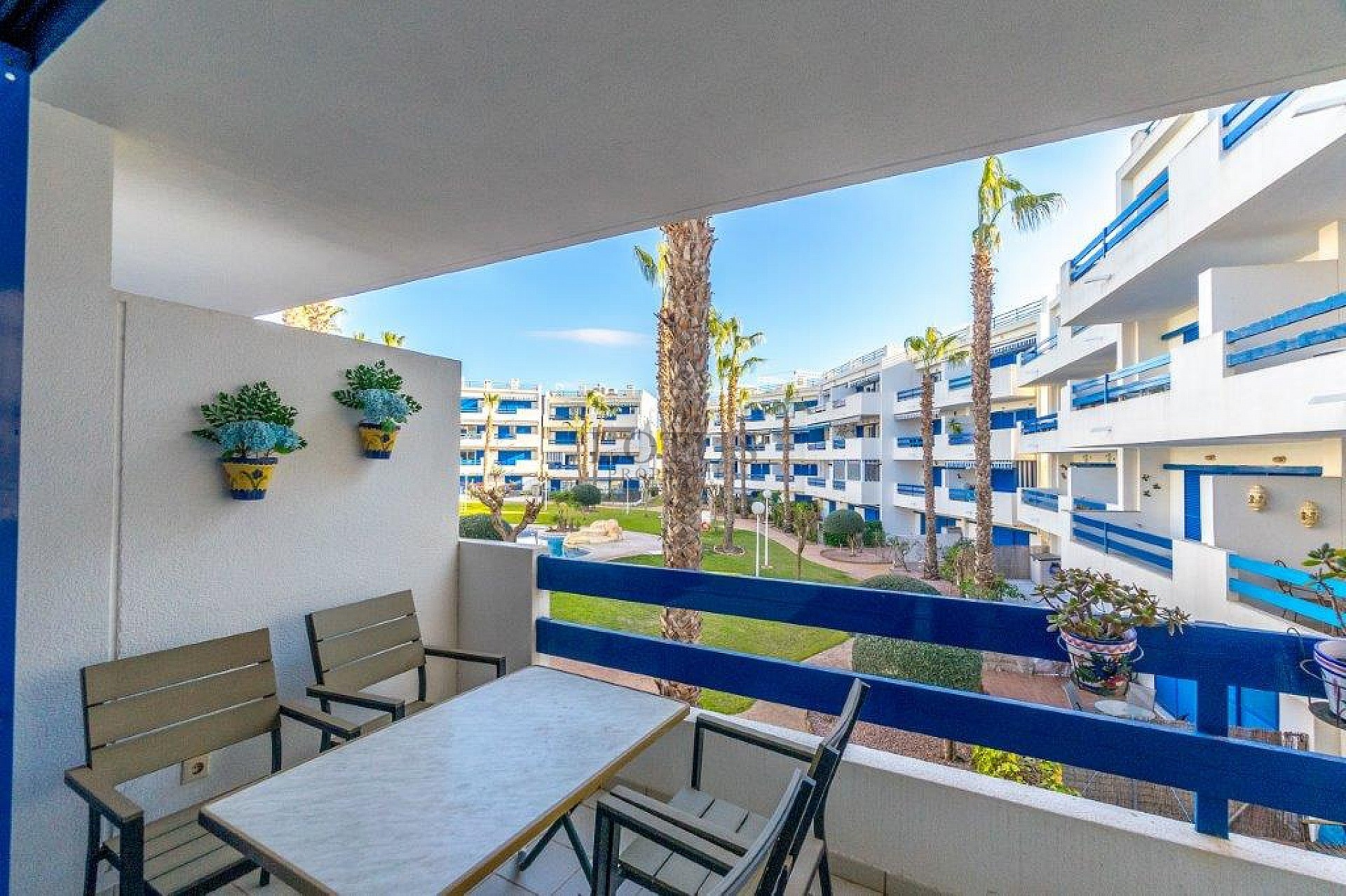 Apartamento super lindo en Res popular. La Calma con 4 piscinas en Playa Flamenca - Lotus Properties