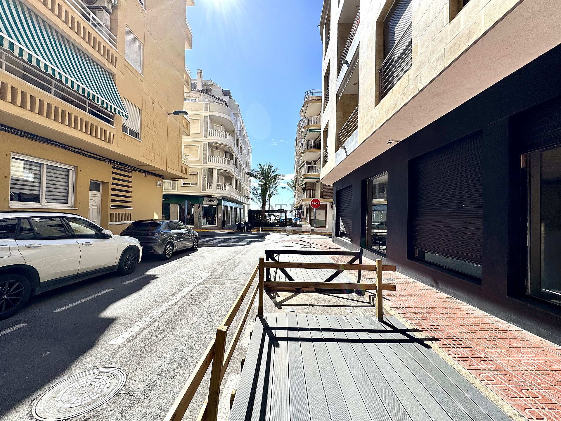 Reformed 3 bed only 100 m to Playa Del Cura - Lotus Properties