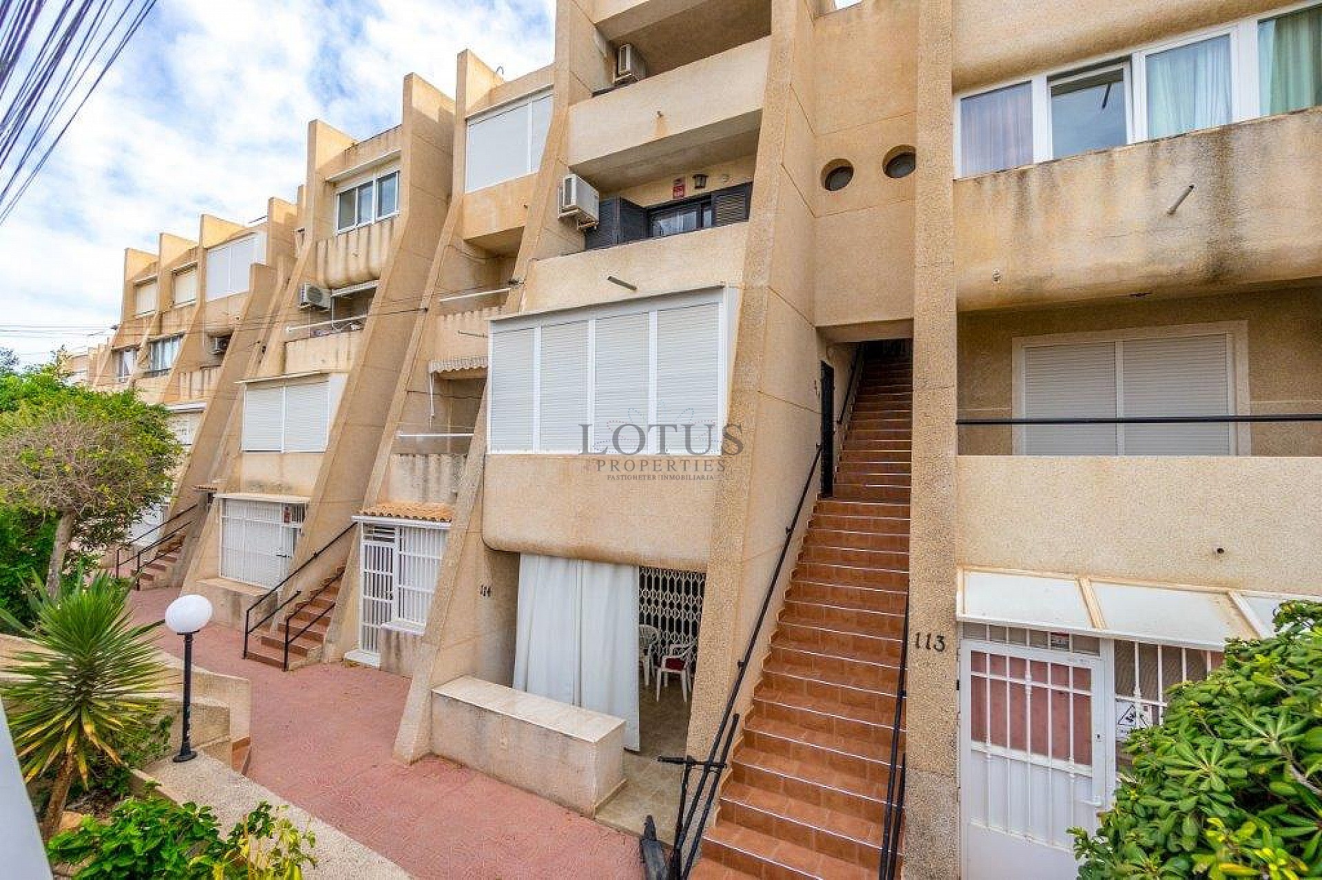 Apartamento Dúplex en La Mata con azotea y vistas al mar! - Lotus Properties
