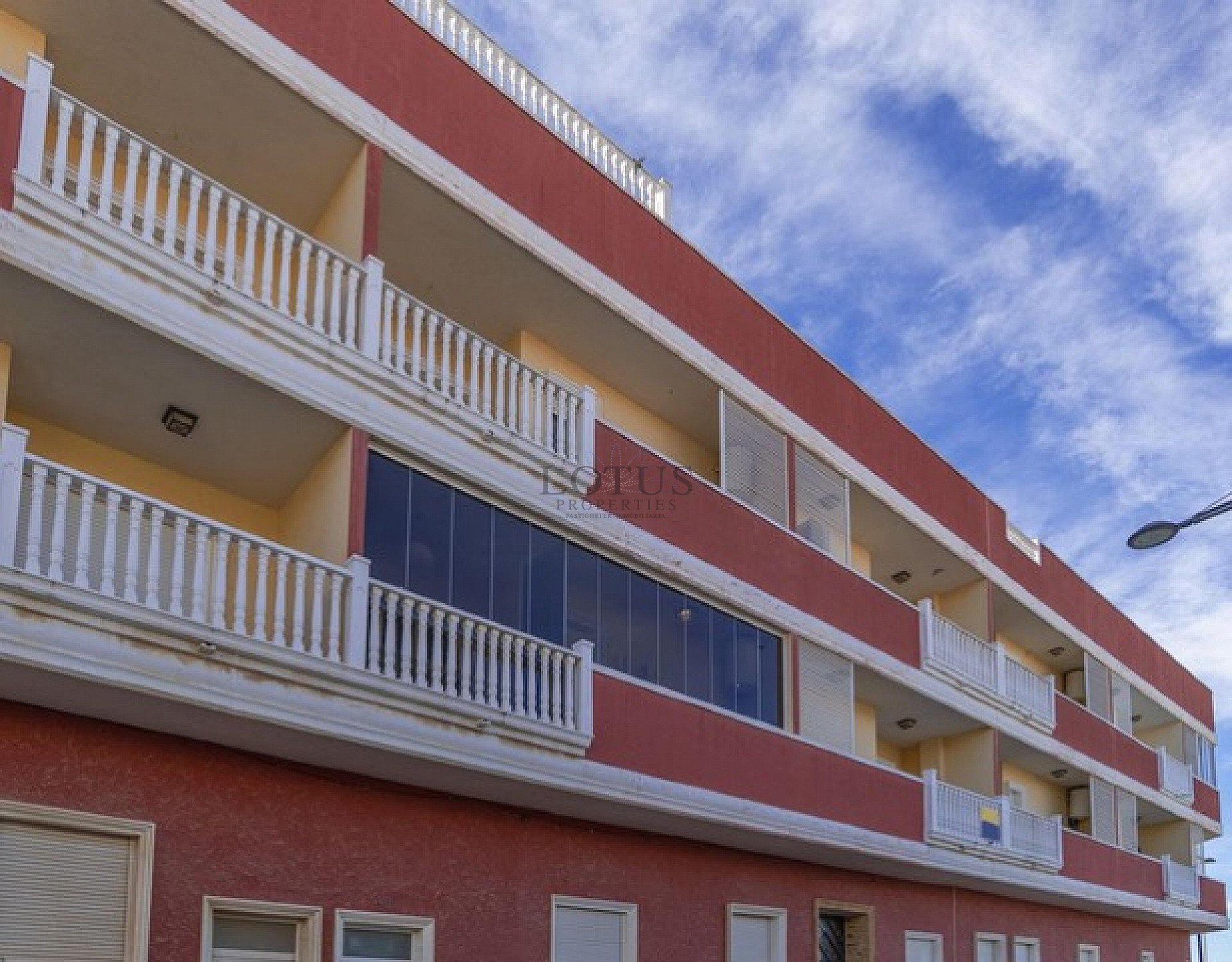 Apartamento de 3 dormitorios con piscina en Algorfa - Lotus Properties