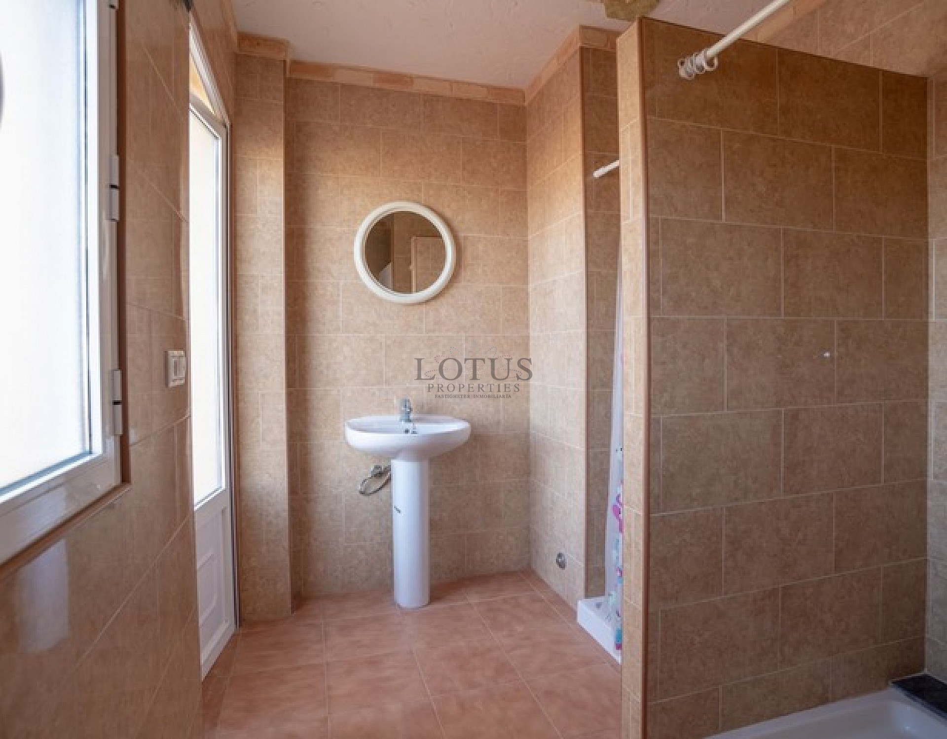 Apartamento de 3 dormitorios con piscina en Algorfa - Lotus Properties