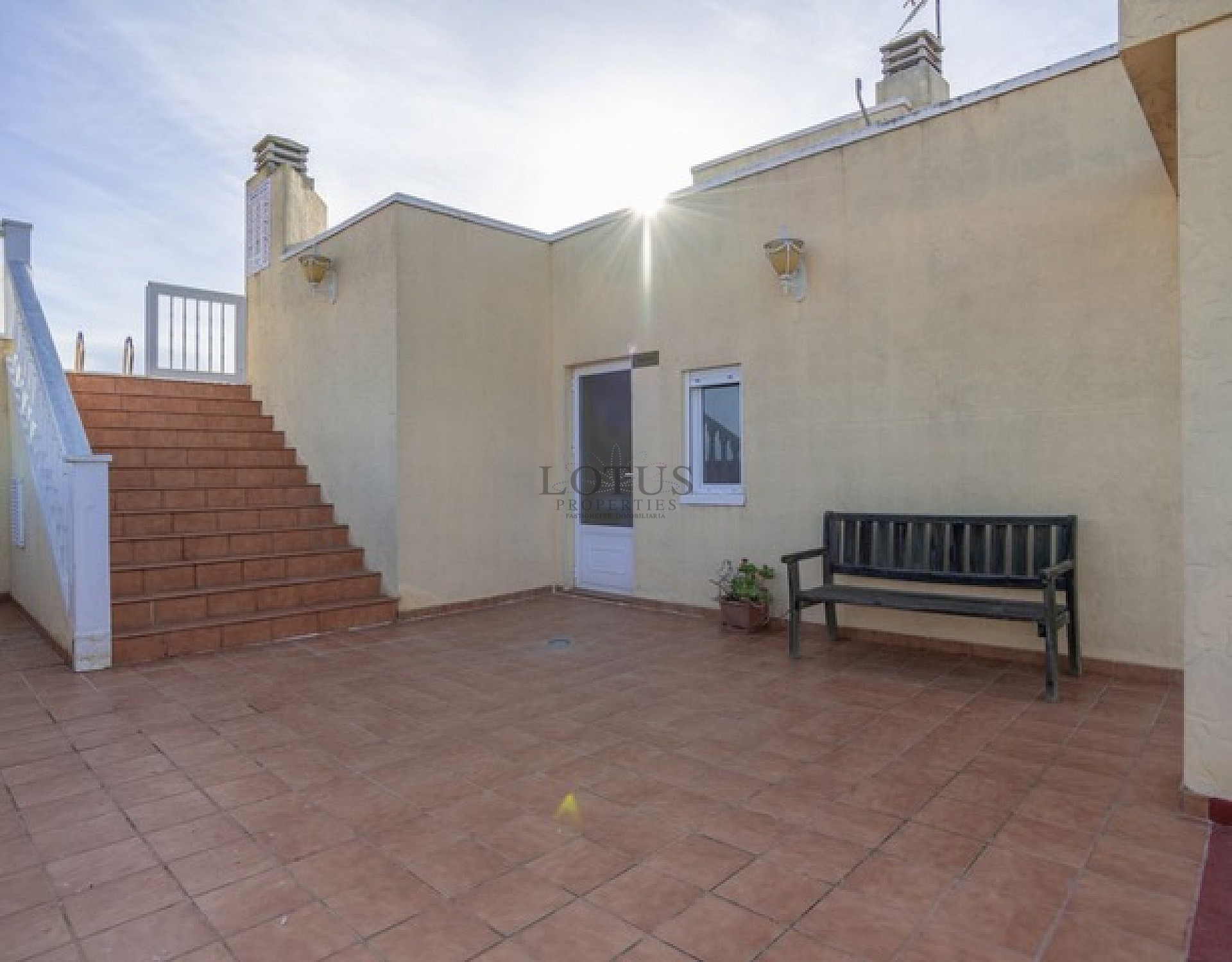 Apartamento de 3 dormitorios con piscina en Algorfa - Lotus Properties