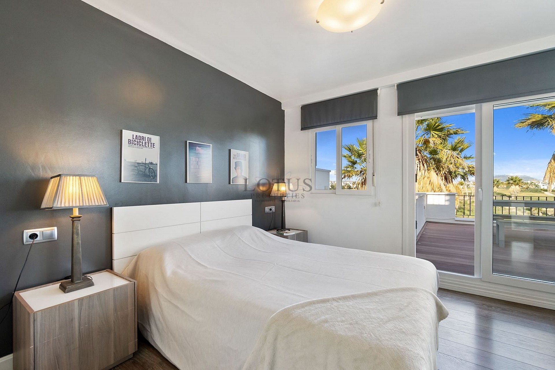 Stunning modern style 2 bed, 2 bathroom with great views - Lotus Properties