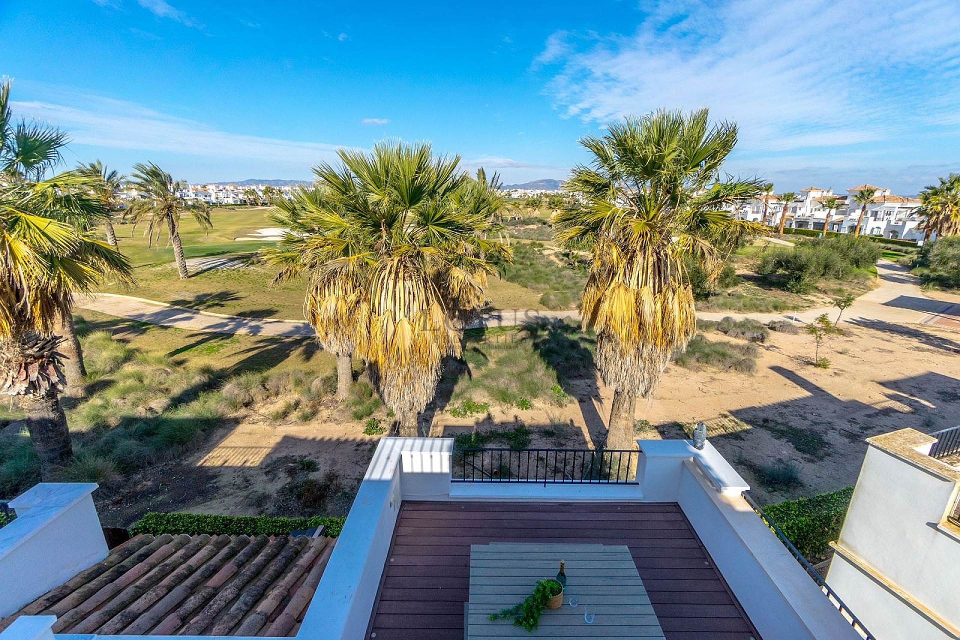 Stunning modern style 2 bed, 2 bathroom with great views - Lotus Properties