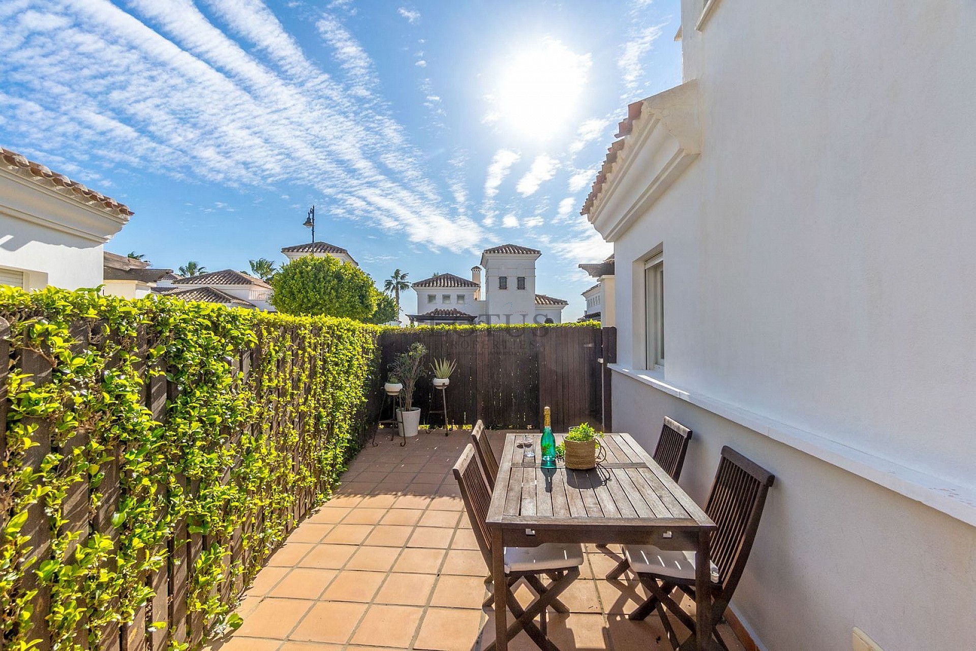 Stunning modern style 2 bed, 2 bathroom with great views - Lotus Properties