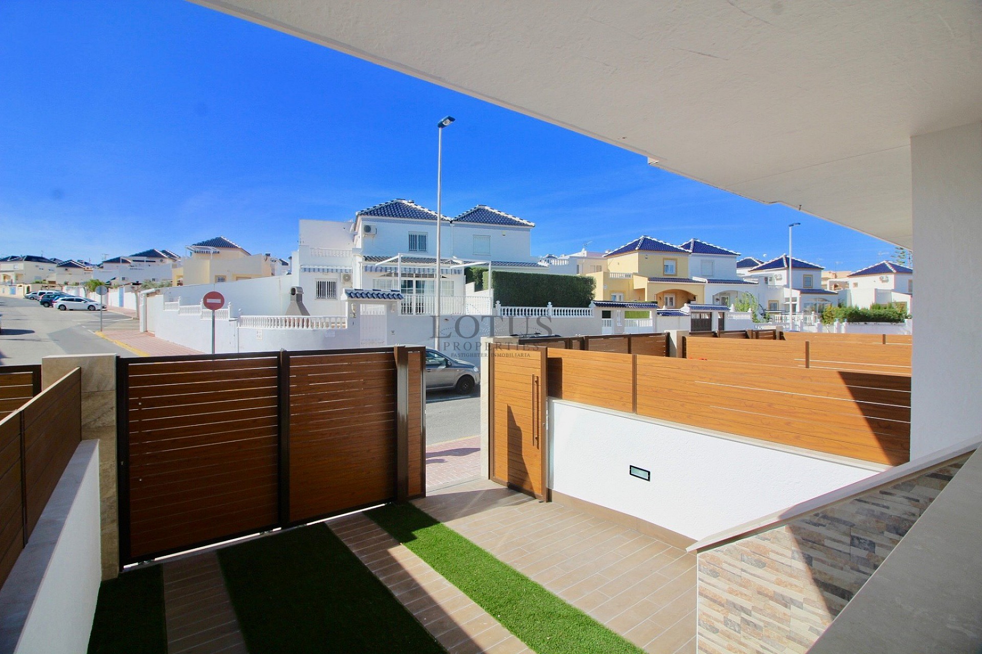 New and price worthy townhouses - Torrevieja - Lotus Properties