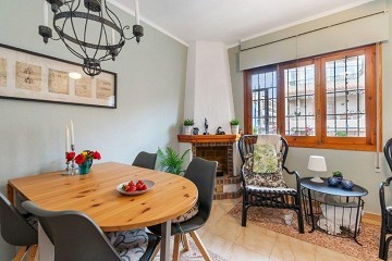 Pärla med privat takterrass endast 250 m till Playa Los Locos - Lotus Properties