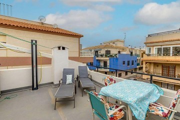 Pärla med privat takterrass endast 250 m till Playa Los Locos - Lotus Properties