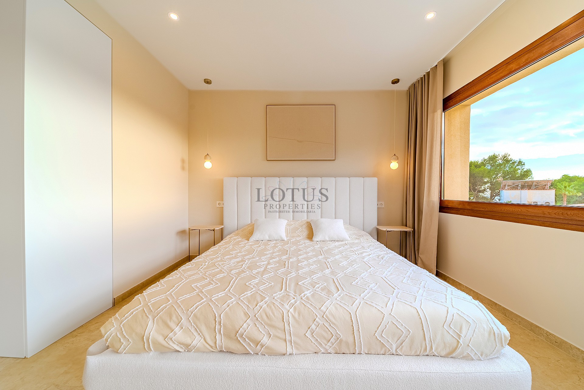 Luxury villa for sale in Altea with impressive views - Lotus Properties